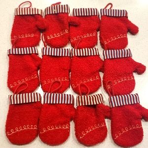 Starbucks 2007 Mitten Gift Card Holder Christmas Ornament